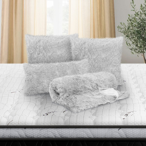 Combo Cobija Fluffy + 2 Cojines Fluffy 55x55 + Cojín Fluffy 30x60